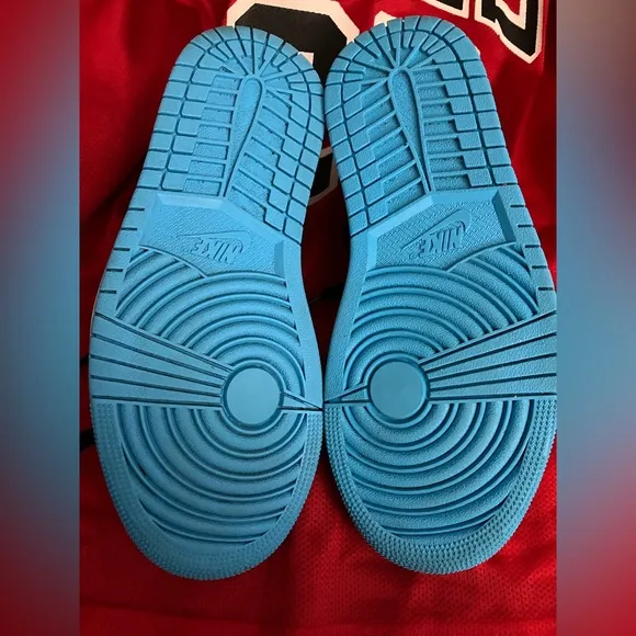 Nike Air Jordan 1 Retro Low UNC Tarheels Sneakers Carolina Blue Shoes