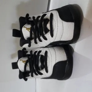 Nike Air Jordan 12 Retro Royalty Taxi Black White 850000-170 Toddler Size 4C EUC