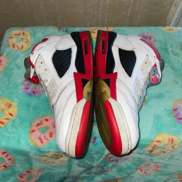 Nike Air jordan 5 Retro SZ 5.5Y