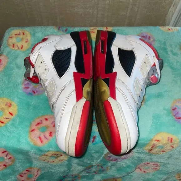 Nike Air jordan 5 Retro SZ 5.5Y
