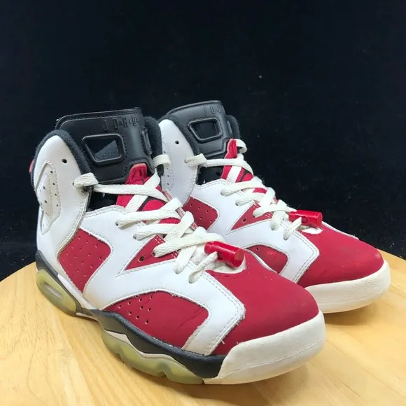 Nike Air Jordan 6 Retro BG Carmine Size 7Y
