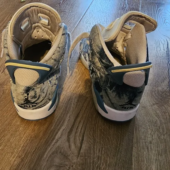 Nike AIR‎ JORDAN 6 Retro Mid Wash Denim Basketball Shoes