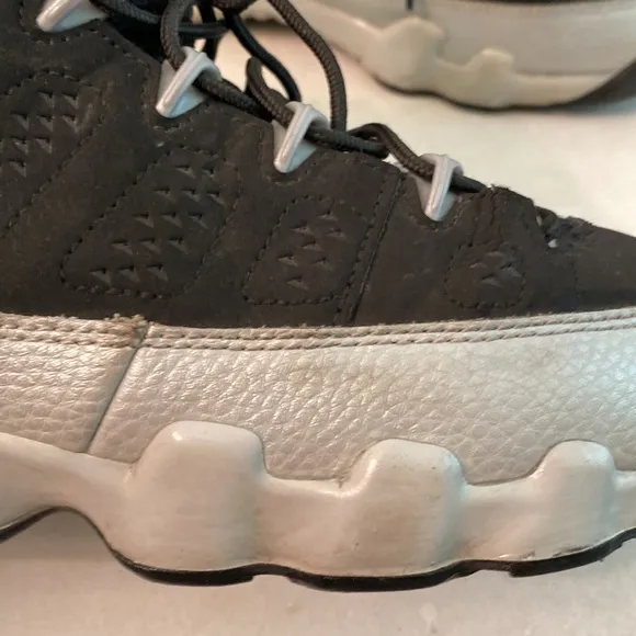 Nike Air Jordan 9 Retro Kilroy 302359-012 shoes