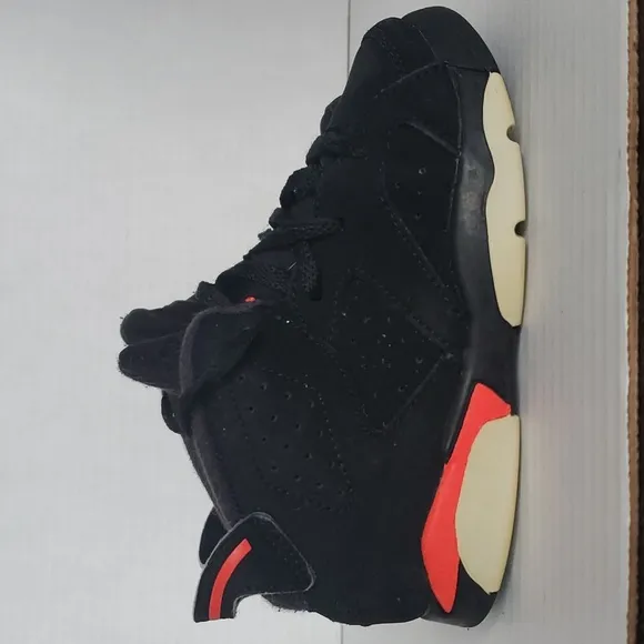 Nike Air Jordan Infrared 6 Sneakers Shoes Black Red High Tops Toddler Size 9 KID