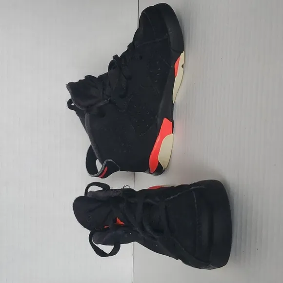 Nike Air Jordan Infrared 6 Sneakers Shoes Black Red High Tops Toddler Size 9 KID