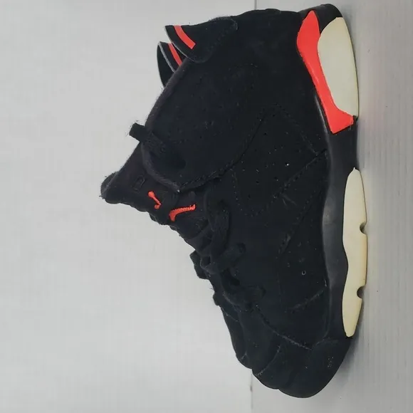 Nike Air Jordan Infrared 6 Sneakers Shoes Black Red High Tops Toddler Size 9 KID