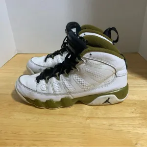 Nike Air Jordan Retro 23 BG‎ &quot;Statue&quot; White Olive Green Size 7Y (302359 109)