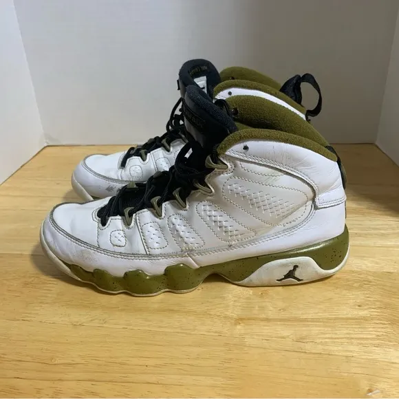 Nike Air Jordan Retro 23 BG‎ &quot;Statue&quot; White Olive Green Size 7Y (302359 109)