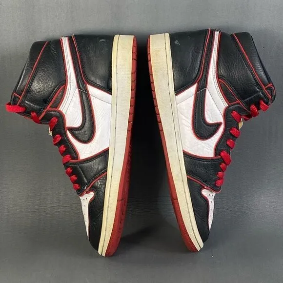 NIKE AIR JORDAN 1 HIGH OG “Bloodline” sneaker shoes mens size  8.5
