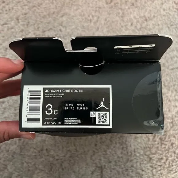 Nike Air Jordan 1 Retro High OG Crib Shoes Black White