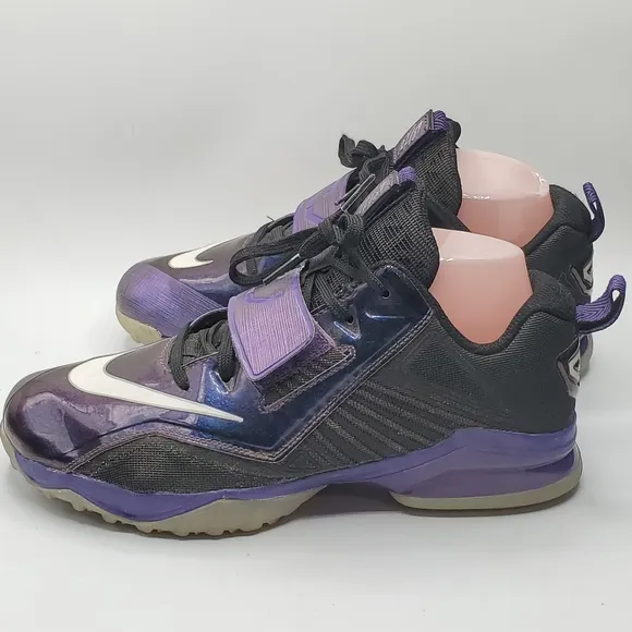 Nike / Calvin Johnson) 2 Galaxy Glow sneakers  6.5 Y