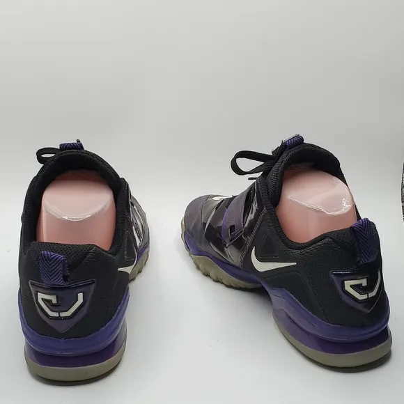 Nike / Calvin Johnson) 2 Galaxy Glow sneakers  6.5 Y
