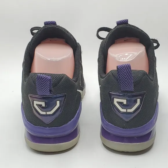 Nike / Calvin Johnson) 2 Galaxy Glow sneakers  6.5 Y