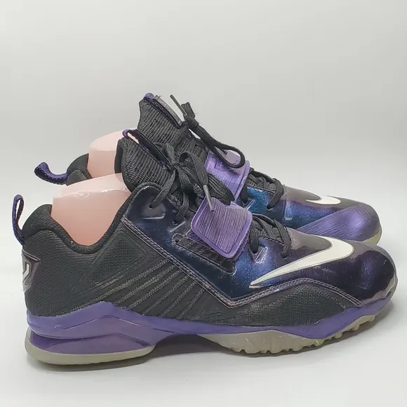 Nike / Calvin Johnson) 2 Galaxy Glow sneakers  6.5 Y