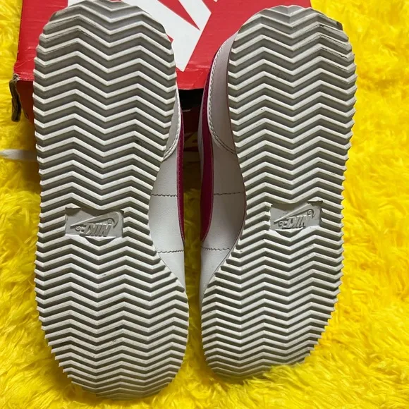 Nike girl White and Pink Cortez sneakers
