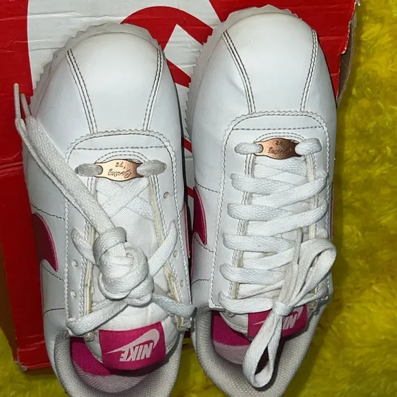 Nike girl White and Pink Cortez sneakers