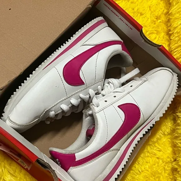 Nike girl White and Pink Cortez sneakers