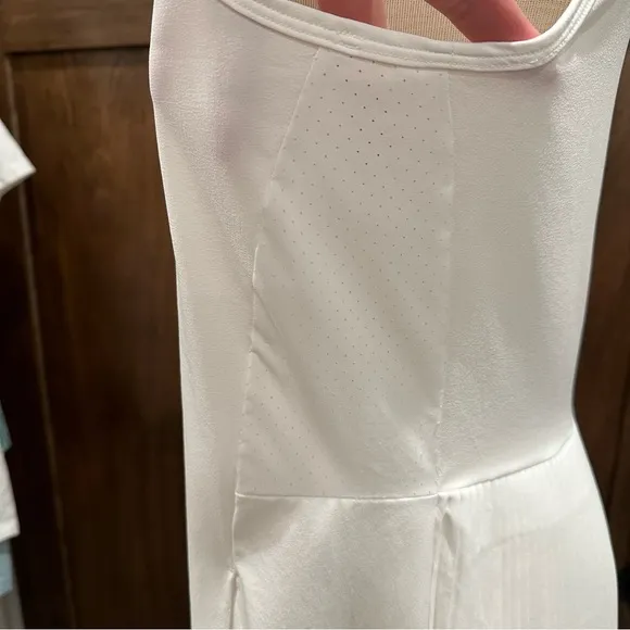 NIKE GOLF DRI-FIT WHITE TANK DRESS ACTIVEWEAR ATHLEISURE PLEATED SKIRT SUMMER