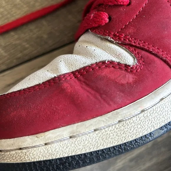 Nike Jordan 1 Retro BG Blake Griffin 705300-601