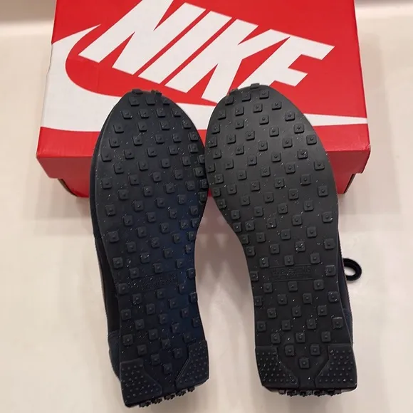 Nike Kids Running Shoes Women’s 8US