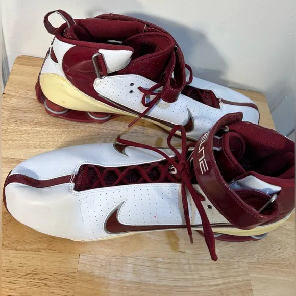 Nike Men’s Elite Zoom Air Basketball Shoes Size 17 Red and White