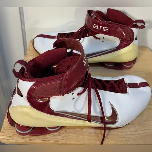 Nike Men’s Elite Zoom Air Basketball Shoes Size 17 Red and White