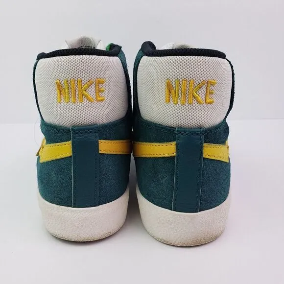 Nike SB Blazer Mid Mens Size 8.5 Mosaic Green Skate Sneaker Shoes DA8854 300