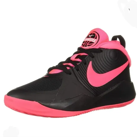 Nike Team Hustle Basketball High Tops Size 5