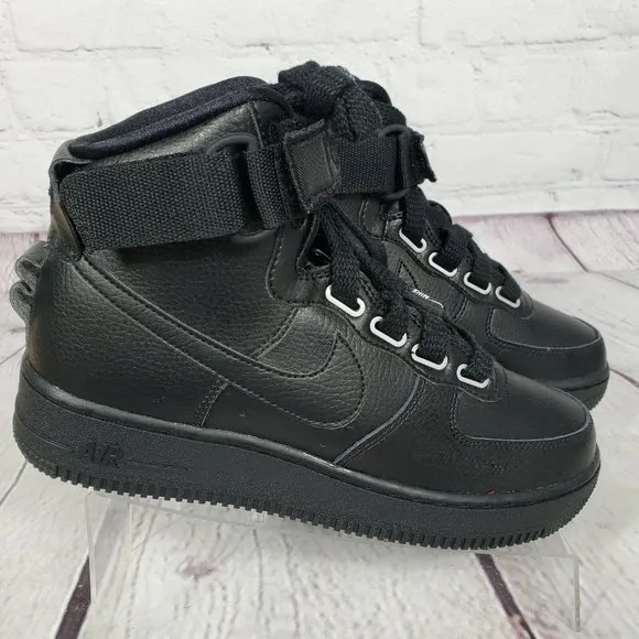 Nike Women's Size 7.5 Black Air Force 1 High Utility  Shoes