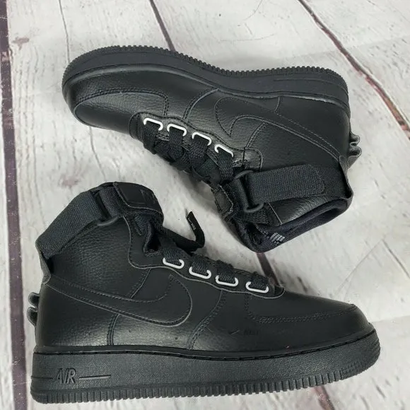Nike Women's Size 7.5 Black Air Force 1 High Utility  Shoes