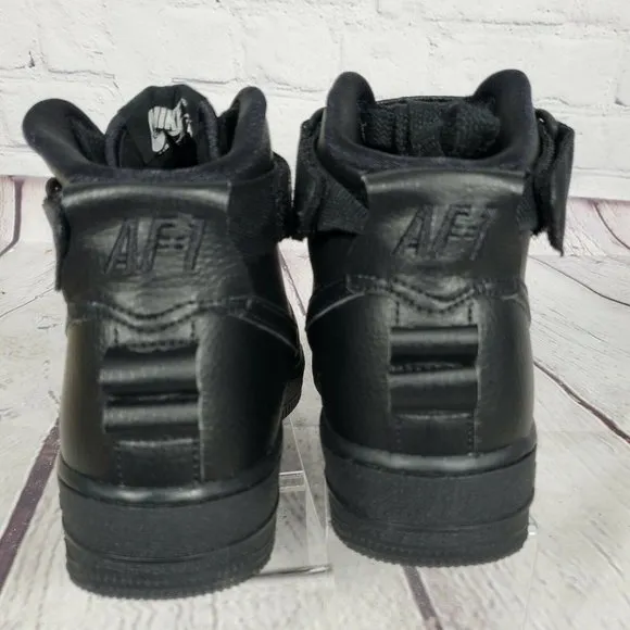 Nike Women's Size 7.5 Black Air Force 1 High Utility  Shoes
