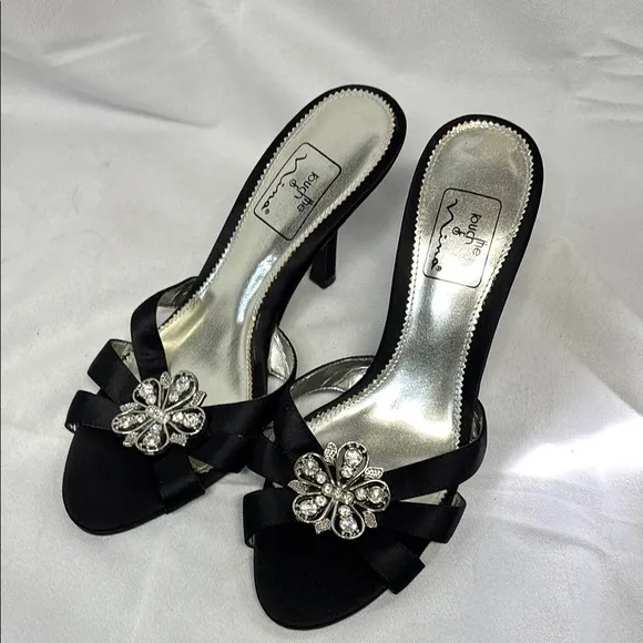 Nina Ricci The touch of Nina kitten heals blk silver jeweled slip on heel shoes