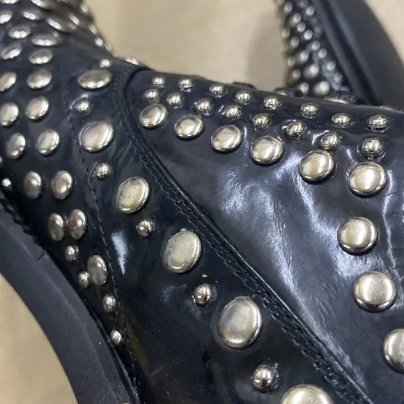 NWB Encore Fiesso GENUINE LEATHER BLACK SILVER Shoe  STUD FI6699