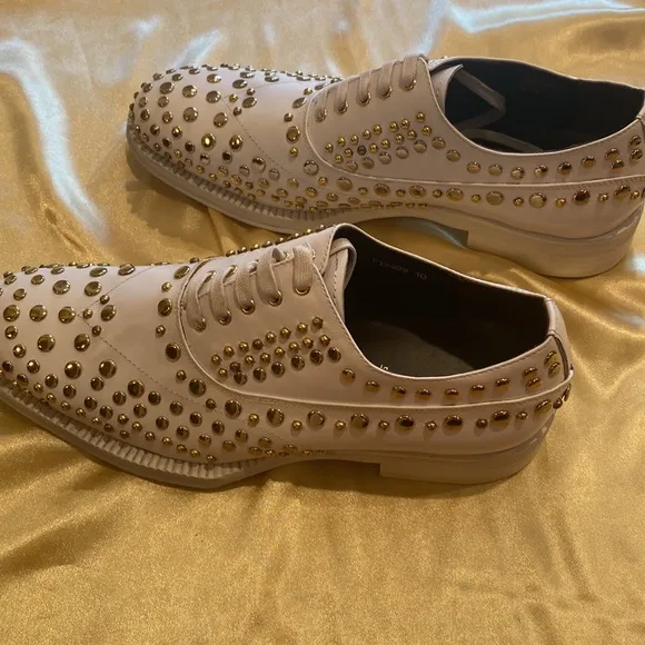 NWB Encore Fiesso LEATHER WHITE GOLD dress Shoe STUD FI6699 fashion flashy