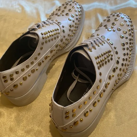 NWB Encore Fiesso LEATHER WHITE GOLD dress Shoe STUD FI6699 fashion flashy