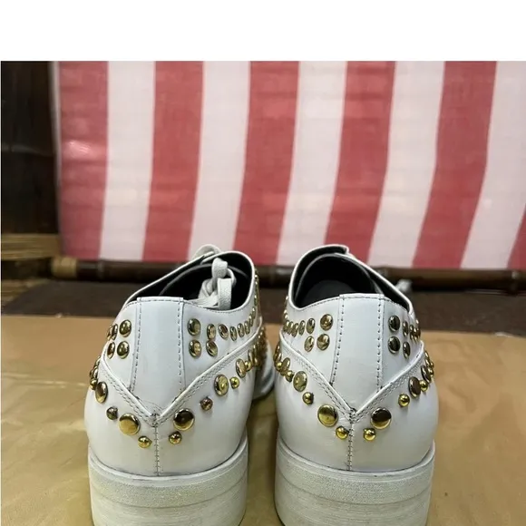 NWB Encore Fiesso LEATHER WHITE GOLD dress Shoe STUD FI6699 fashion flashy