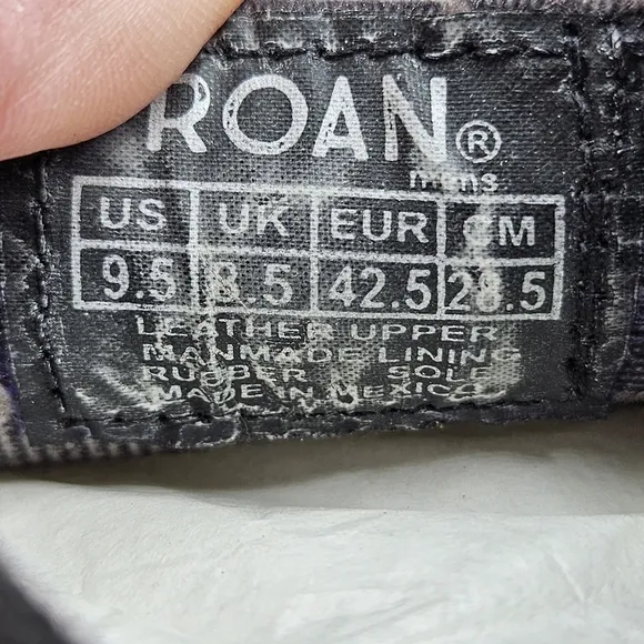 NWB Mens Roan Tobias shoes size 9.5