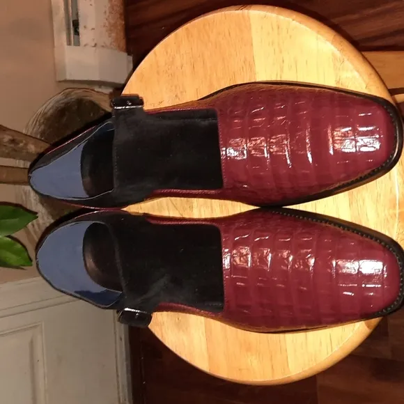 NWOT Men's faux leather and suede shoe