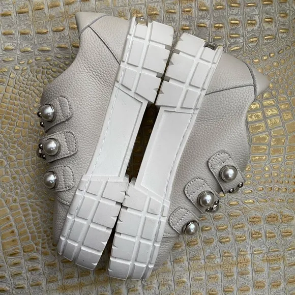 NWOT*Karl Lagerfeld Paris Cavan F21 Sneakers, Size 7M/37.5.