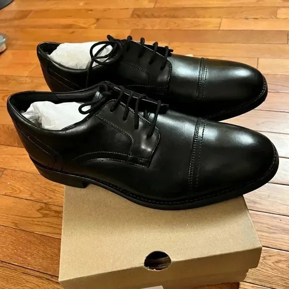NWT CLARKS Men shoes size 11