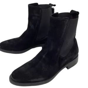 NWT Emanuelle Crasto Chelsea Suede Leather Boots Black