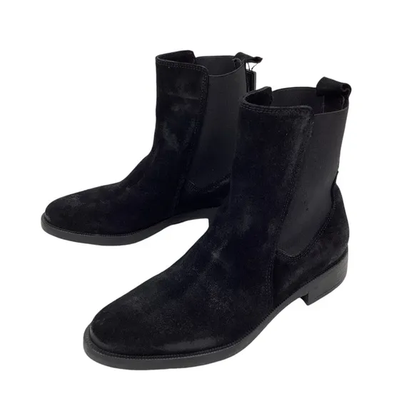 NWT Emanuelle Crasto Chelsea Suede Leather Boots Black