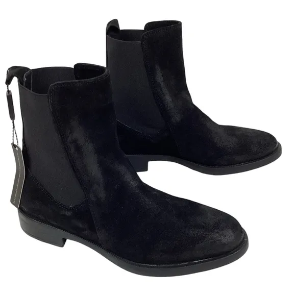NWT Emanuelle Crasto Chelsea Suede Leather Boots Black