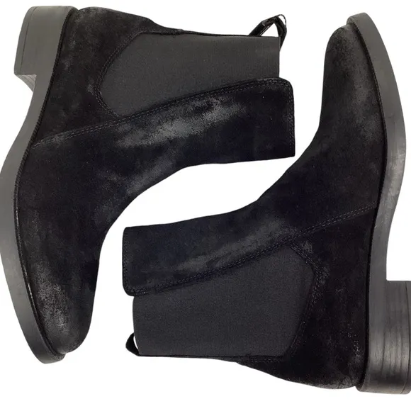 NWT Emanuelle Crasto Chelsea Suede Leather Boots Black