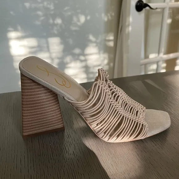 NWT SAM EDELMAN | CREAM LAURETTE WOVEN FAUX LEATHER SUMMER MULE HEELS | SIZE 8