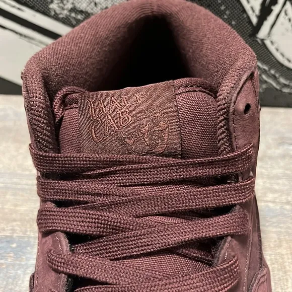 NWT Skate Half Cab Mono Men's Shoes - Brown/Burgundy - VN0A5FCDCHC