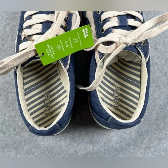 NWT Taos Women’s Shooting Star Shoes-Size: 8-Color: Indigo/Beige