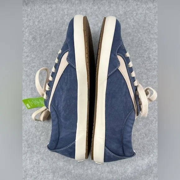 NWT Taos Women’s Shooting Star Shoes-Size: 8-Color: Indigo/Beige