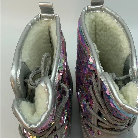 Olivia Miller Girls' Flip Sequin Duck Boots Size 3