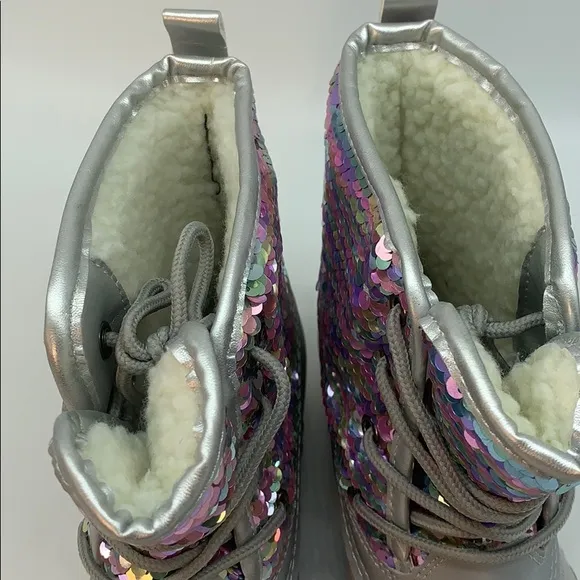 Olivia Miller Girls' Flip Sequin Duck Boots Size 3
